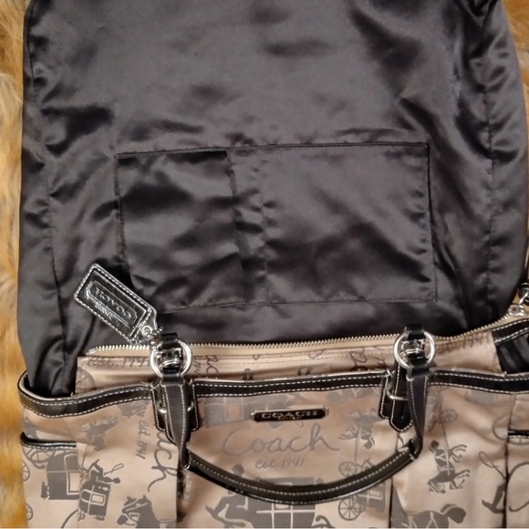 Coach Horse & Carriage Print Tote | Style F15457 - Picture 3 of 11